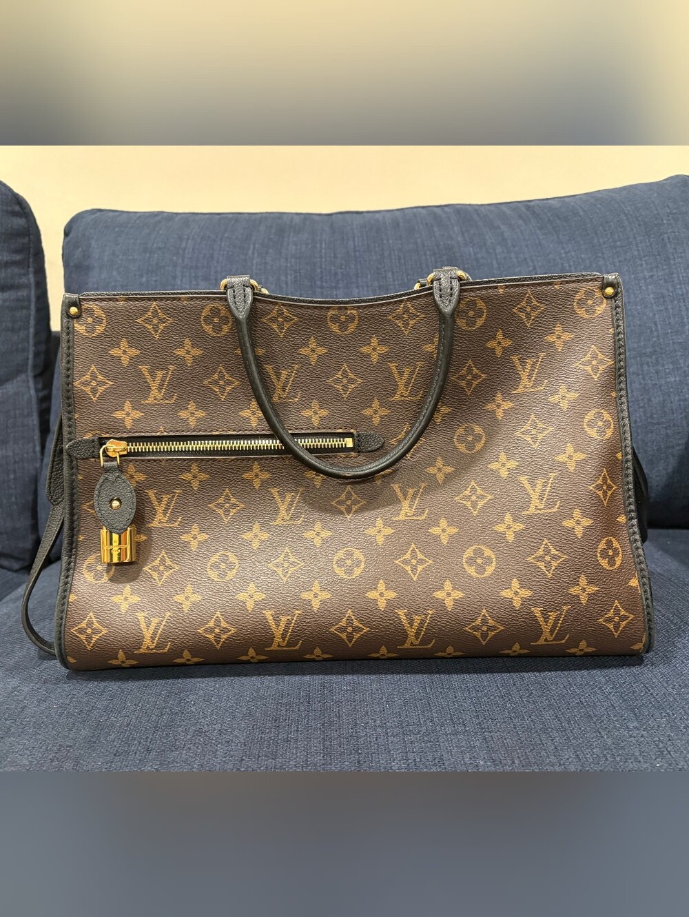 Louis Vuitton MM Popincourt NM Handbag Monogram Canvas With Leather